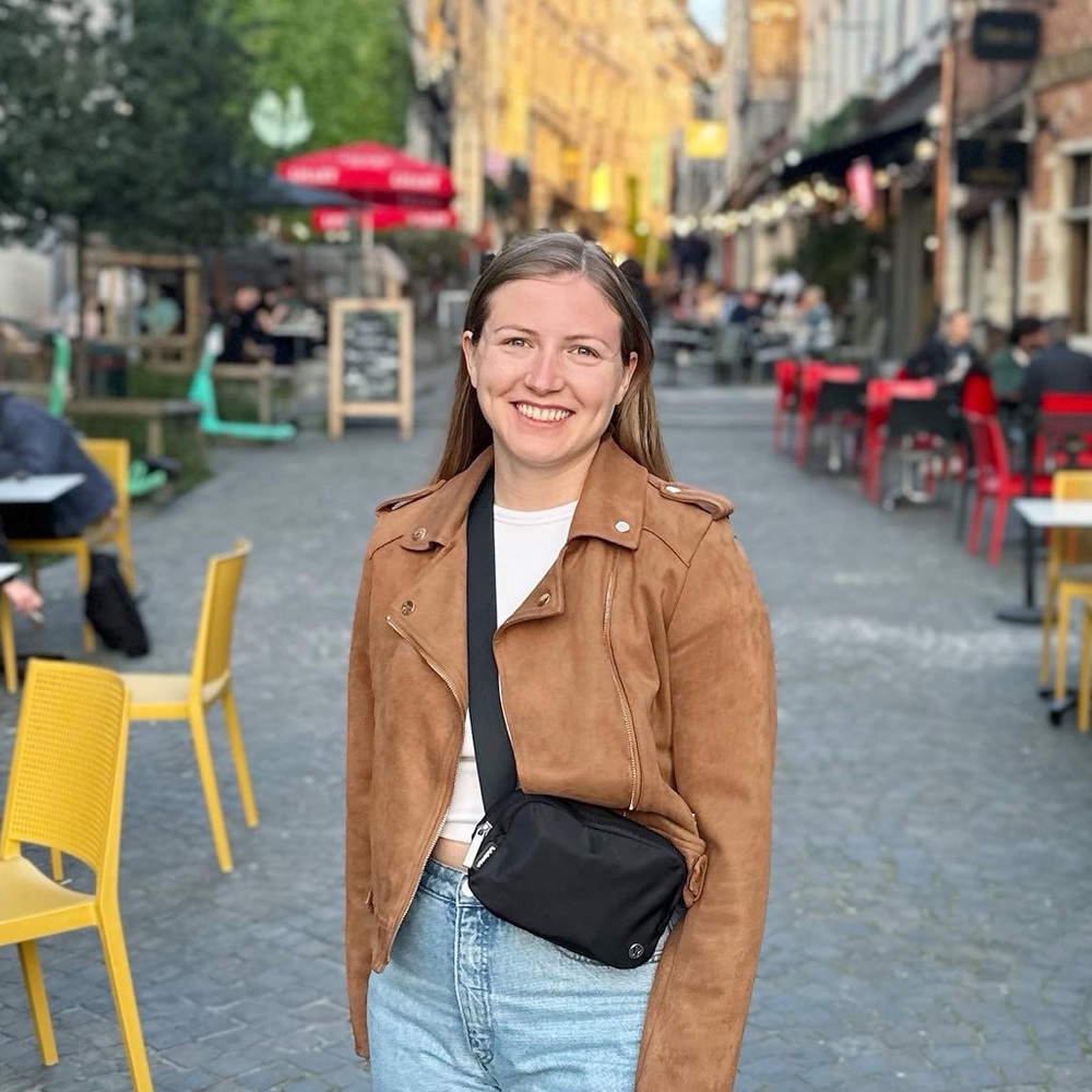 Meet your Posher, Stephanie